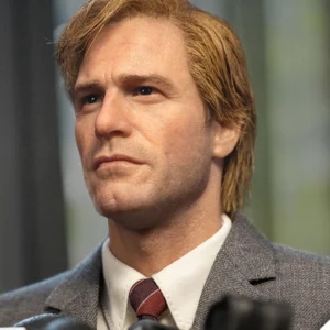 Harvey Dent 1/6 Scale Figure