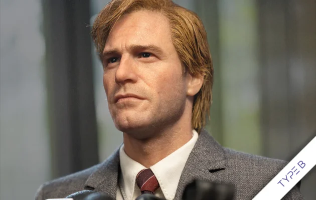Harvey Dent 1/6 Scale Figure