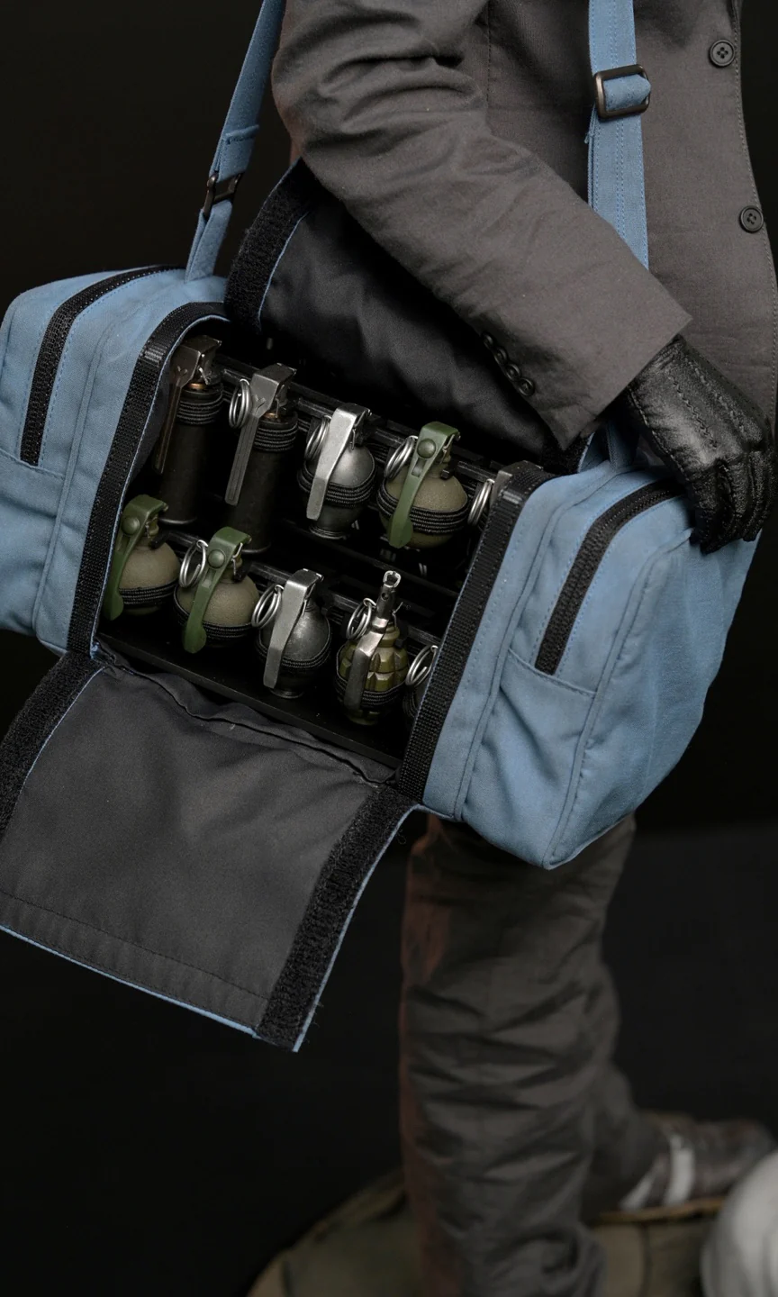 TheJokerBankRobber_02_c84dac2f-c3c4-4828-b888-d1926e8be7fe_2000x