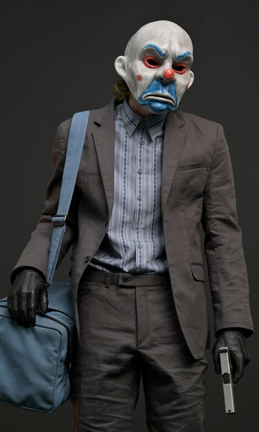 TheJokerBankRobber_04_ded388f1-f768-48fa-9a72-8d8226d190f8_2000x